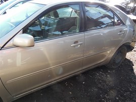 2005 TOYOTA CAMRY LE GOLD 2.4 AT Z21326